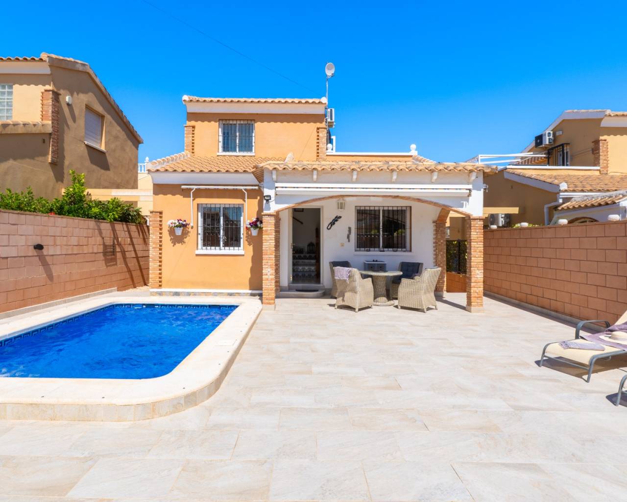 Chalet - Venta - Orihuela Costa - Orihuela Costa