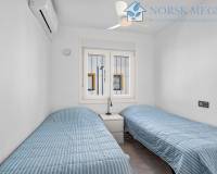 Resale - Townhouse - Torrevieja - La Siesta - El Salado -  Torreta