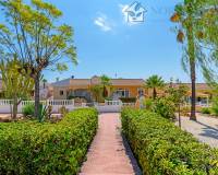 Resale - Villa / Semi detached - Ciudad Quesada