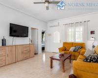 Resale - Villa / Semi detached - Ciudad Quesada