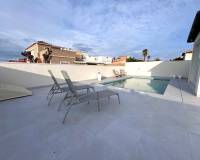 Resale - Villa / Semi detached - Torrevieja - La siesta - El Chaparral