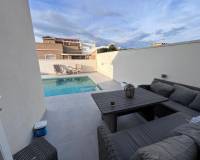 Resale - Villa / Semi detached - Torrevieja - La siesta - El Chaparral