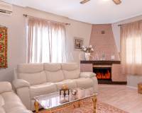 Resale - Villa / Semi detached - Torrevieja - La siesta - El Chaparral