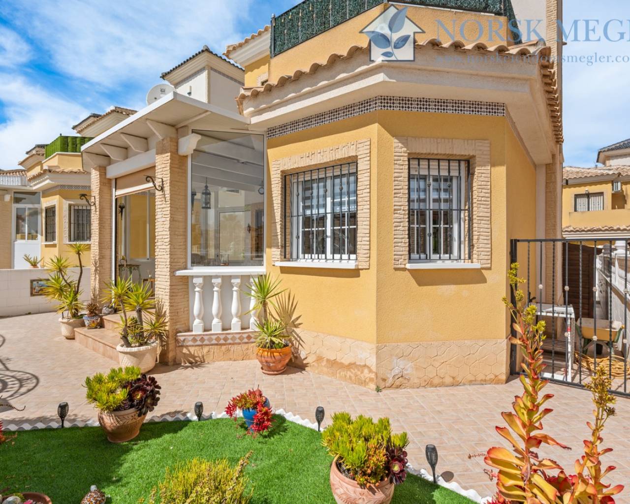 Villa - Resale - Algorfa - Algorfa