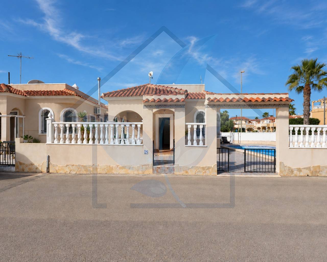 Villa - Resale - Algorfa - Algorfa